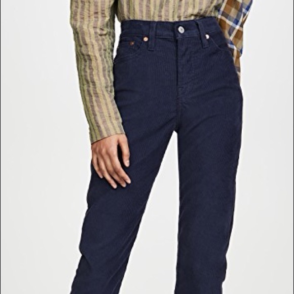 NEVER WORN Levi’s navy blue wedgie corduroys - Picture 2 of 4